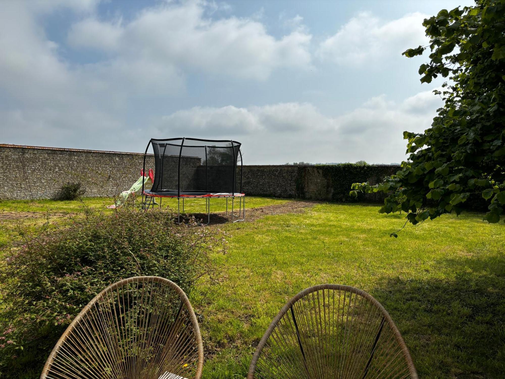 Petite Maison Trungy Exterior photo